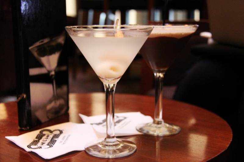 brasserie-ARTIGUES-min_martini_bar_lychee_chocolate_alcohol_liquor_happy_hour_happy-910161